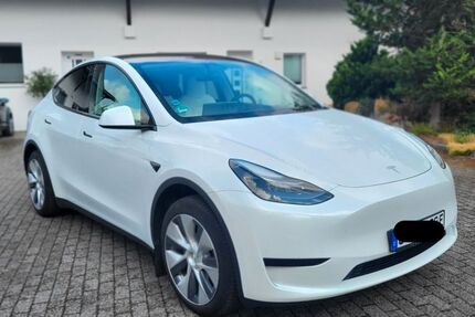Tesla Model Y 66.000 km 31.400 &euro; Wuppertal 42111