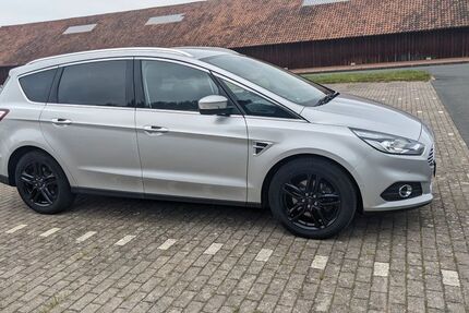 Ford S-Max 93.000 km 16.400 &euro; Seelze 30926