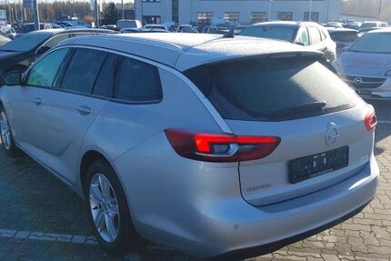 Opel Insignia 72.800 km 16.490 &euro; Hamburg 22529