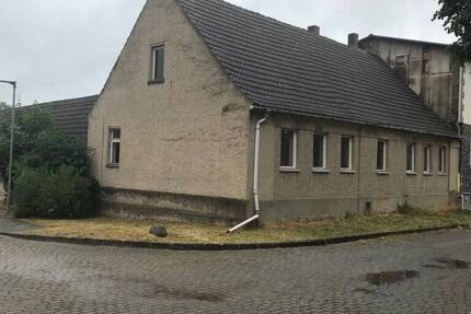 Unsaniertes EFH mit viel Ausbaupotential! 5 zimmer