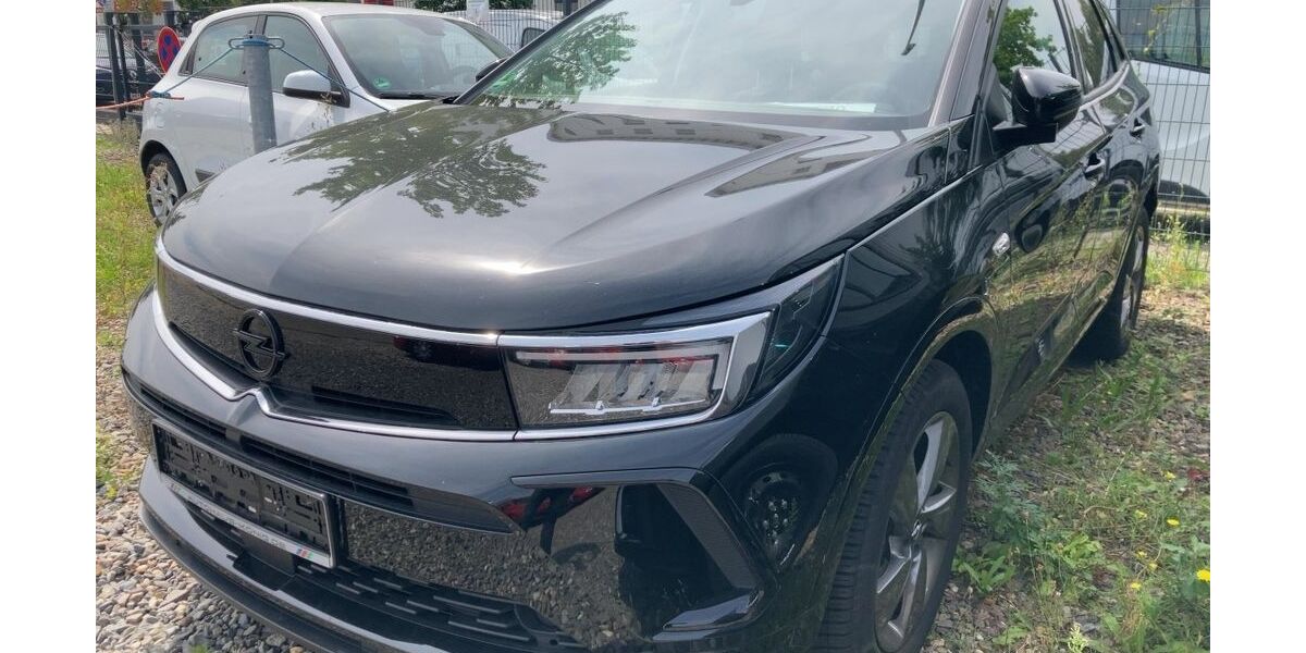 Opel Grandland (X) 11.351 km 19.999 &euro; Teltow 14513