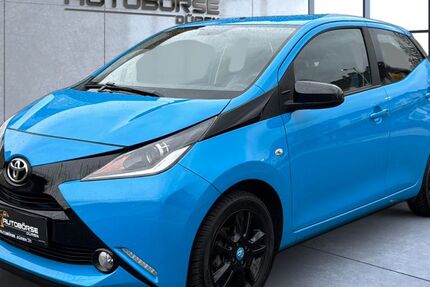 Toyota Aygo (X) 31.701 km 8.499 &euro; Düren 52351