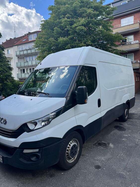 IVECO Daily 99.000 km 14.000 € Hamburg 22089
