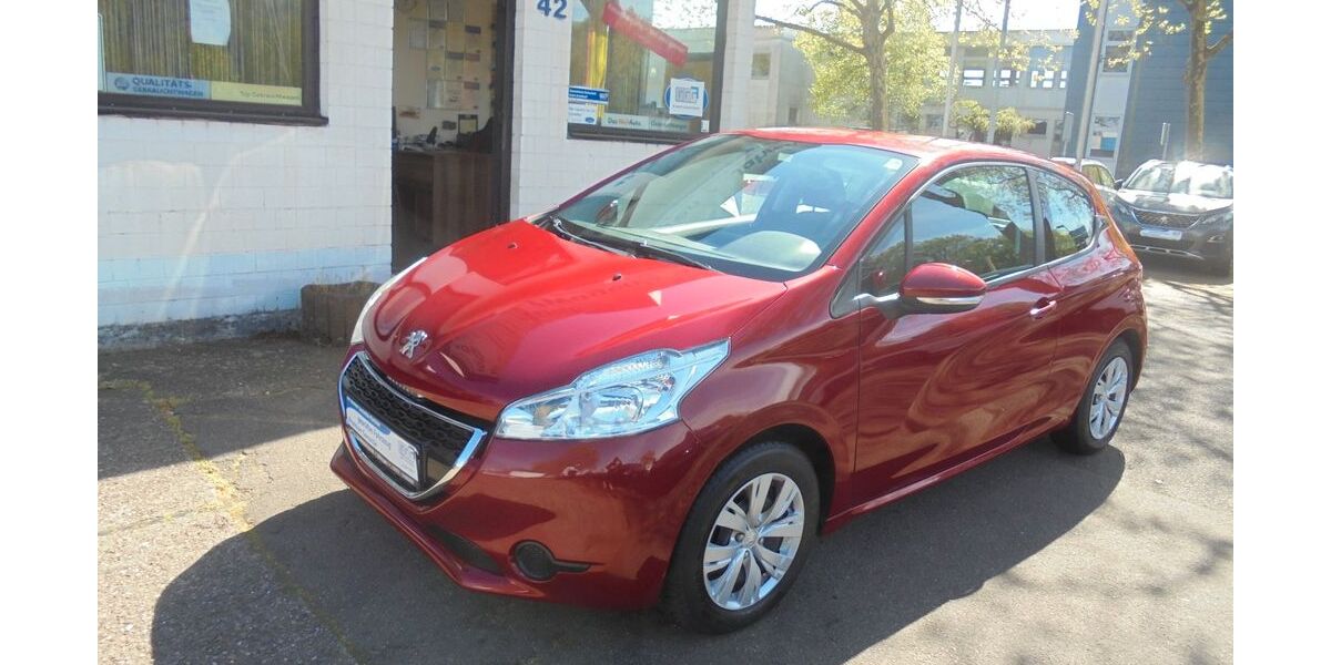 Peugeot 208 125.000 km 3.950 &euro; Dillingen/Saar 66763