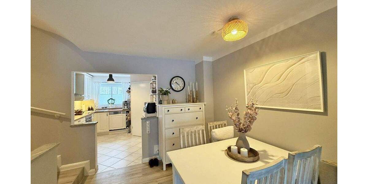 Reihenmittelhaus Bargteheide - 4 Zimmer, 92 m&sup2;, 429.000&euro; | Angebot:25704567