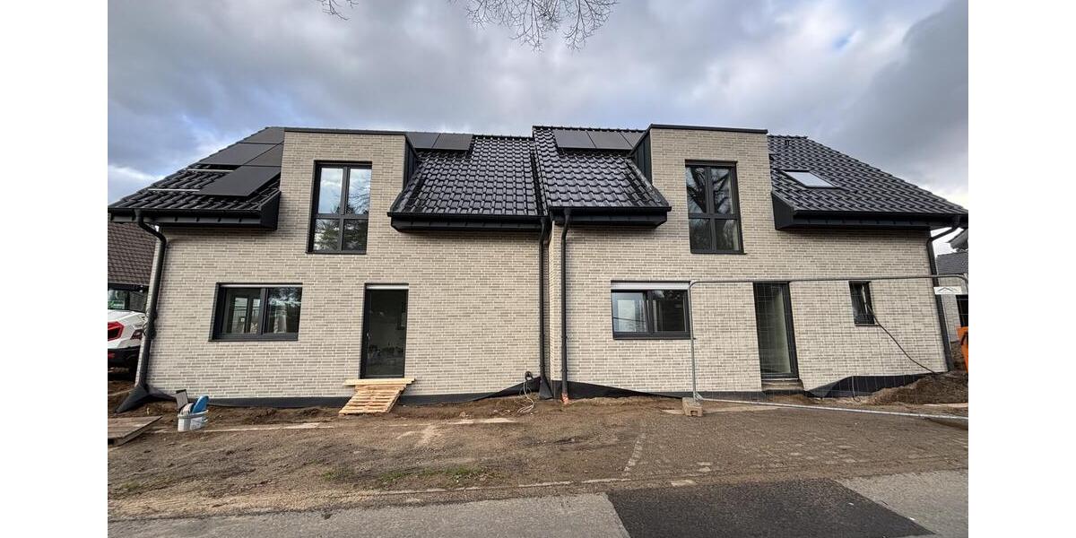 Neubau, DHH mit Garage und Garten 3 zimmer