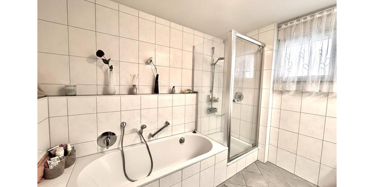 Etagenwohnung Korntal-Münchingen Münchingen - 4 Zimmer, 109 m&sup2;, 1.680&euro; | Angebot:25256429