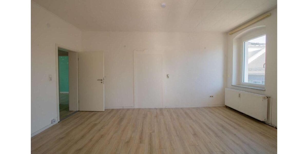 Etagenwohnung Rehau - 4 Zimmer, 122 m&sup2;, 700&euro; | Angebot:24597217