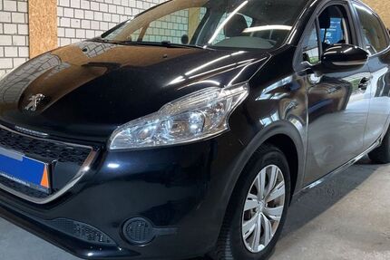 Peugeot 208 99.275 km 5.999 &euro; Bargteheide 22941