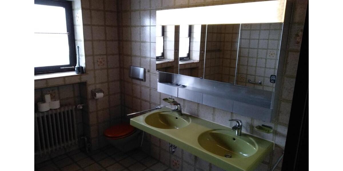 Erdgeschoßwohnung Bad Schussenried - 3.5 Zimmer, 113 m&sup2;, 1.130&euro; | Angebot:25418099