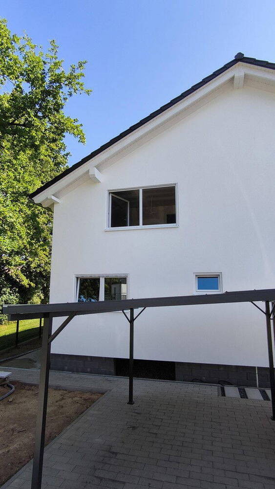 Einzugsfertig! NEUBAU! Idyllisch am Bach! Eine Doppelhaushälfte!