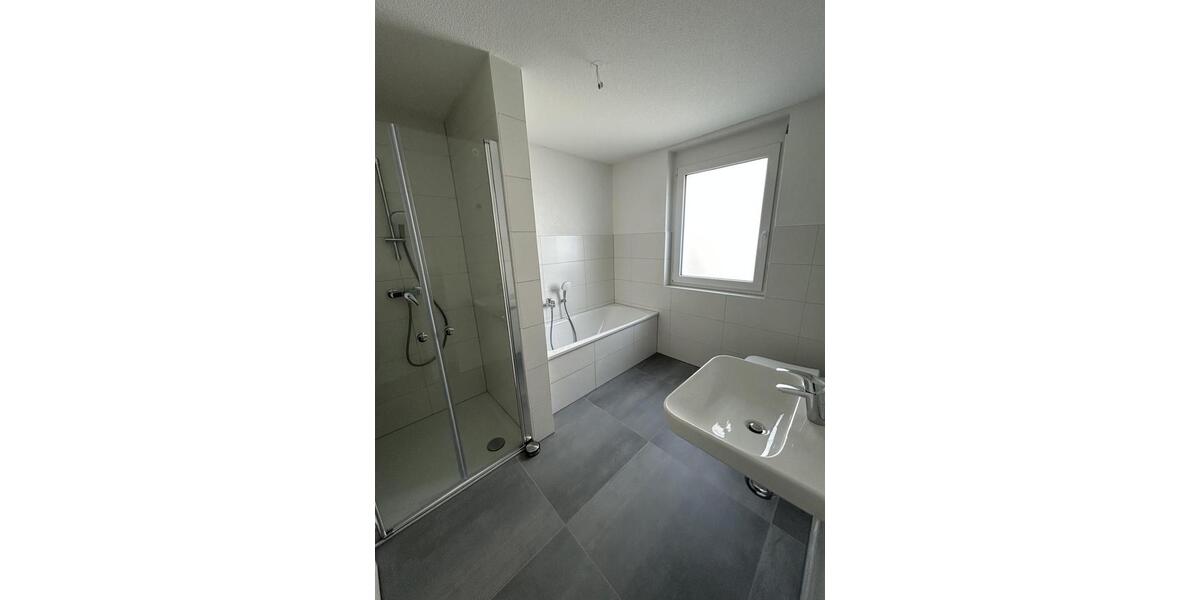 Etagenwohnung Neuenburg am Rhein - 3 Zimmer, 84 m&sup2;, 1.250&euro; | Angebot:25305624