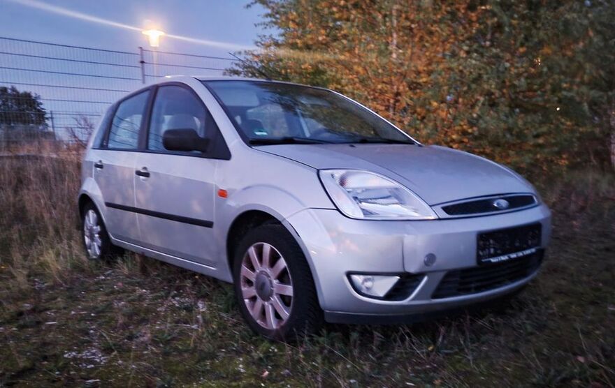 Ford Fiesta 191.000 km 2.600 € Wolfsburg 38440