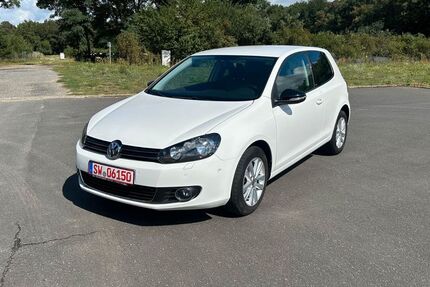 VW Golf 69.000 km 8.490 &euro; Gernach 97509