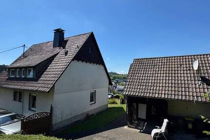 Haus Kirchhundem Würdinghausen - 6 Zimmer, 139 m&sup2;, 179.000&euro; | Angebot:25682637