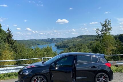 Ford Focus 81.000 km 21.200 &euro; Volkenrath 51580