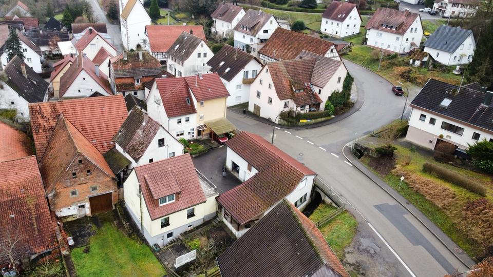 Mehrfamilienhaus, Wohnhaus Künzelsau - 9 Zimmer, 200 m&sup2;, 259.000&euro; | Angebot:26185425