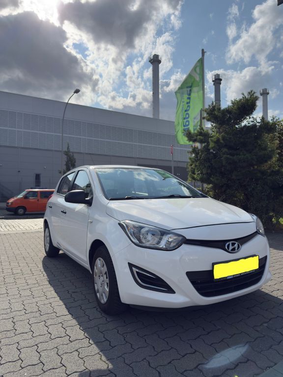 i20
