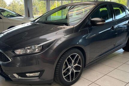 Ford Focus 44.000 km 12.480 € Siehdichum OT Pohlitz 15890