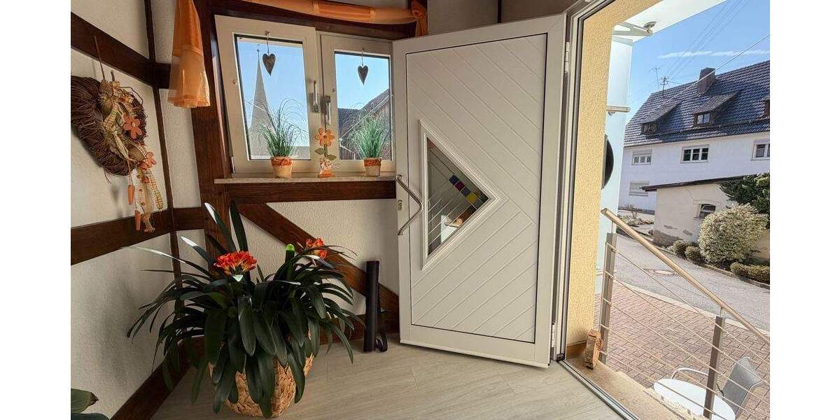 Einfamilienhaus Lichtenfels / Buch am Forst Buch am Forst - 9 Zimmer, 289 m&sup2;, 319.000&euro; | Angebot:25862925