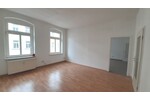WG-Wohnung mit 4-Zimmern, 2.OG mit 2 Bädern und 2 Küchen in Gera