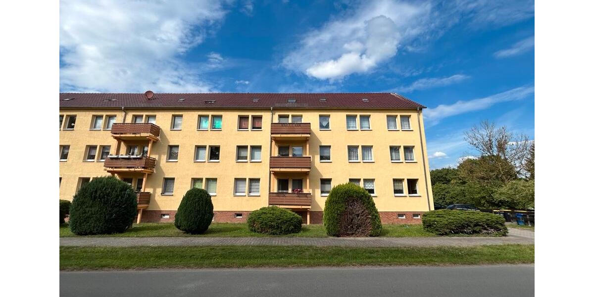 Etagenwohnung Seehausen (Altmark) - 2 Zimmer, 51 m&sup2;, 300&euro; | Angebot:25419394