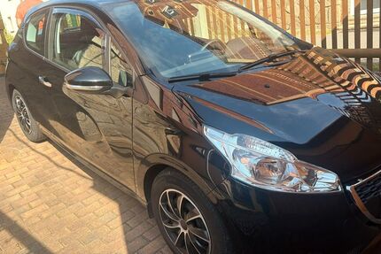 Peugeot 208 80.000 km 4.950 &euro; Berlin 10245