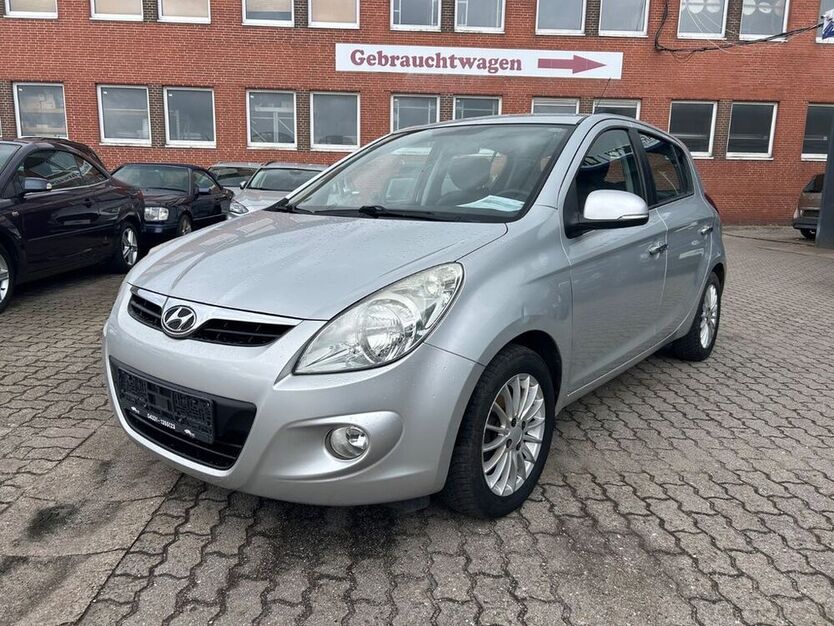 i20