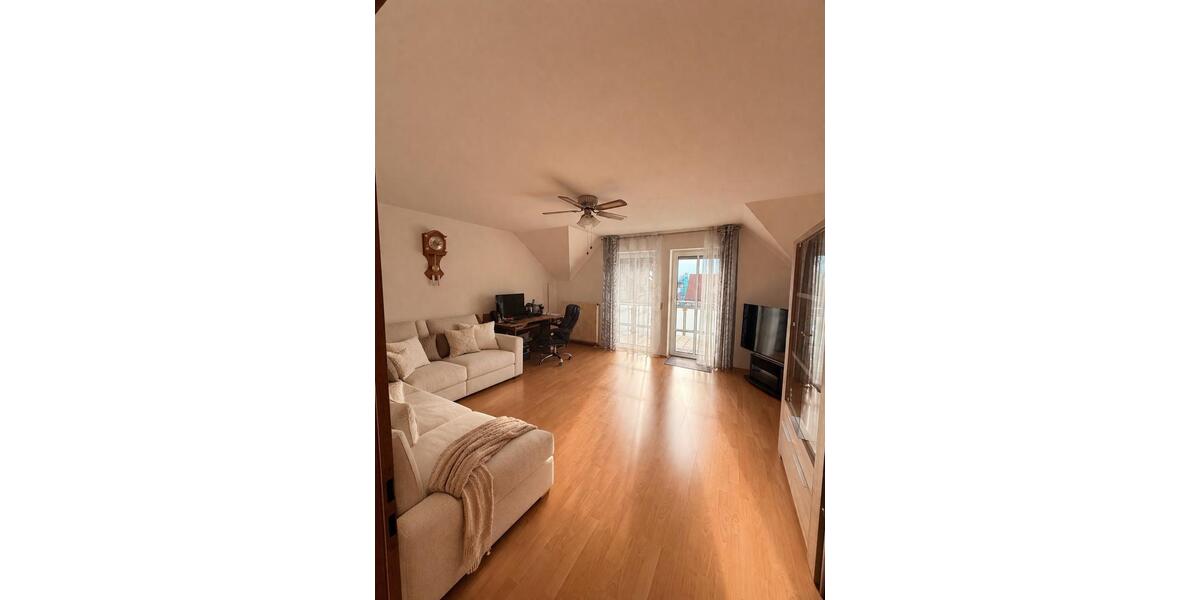 Etagenwohnung Schwandorf - 2.5 Zimmer, 67 m&sup2;, 610&euro; | Angebot:26407148