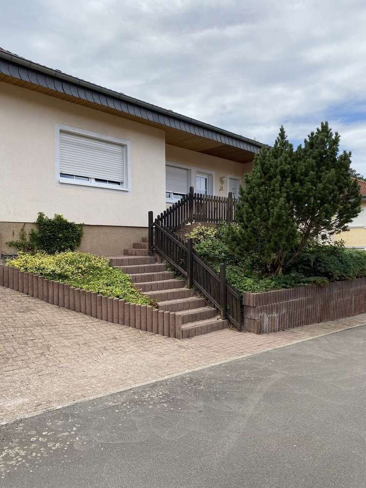 Haus zum Kaufen in Oberstaufenbach 398.000 € 203 m²