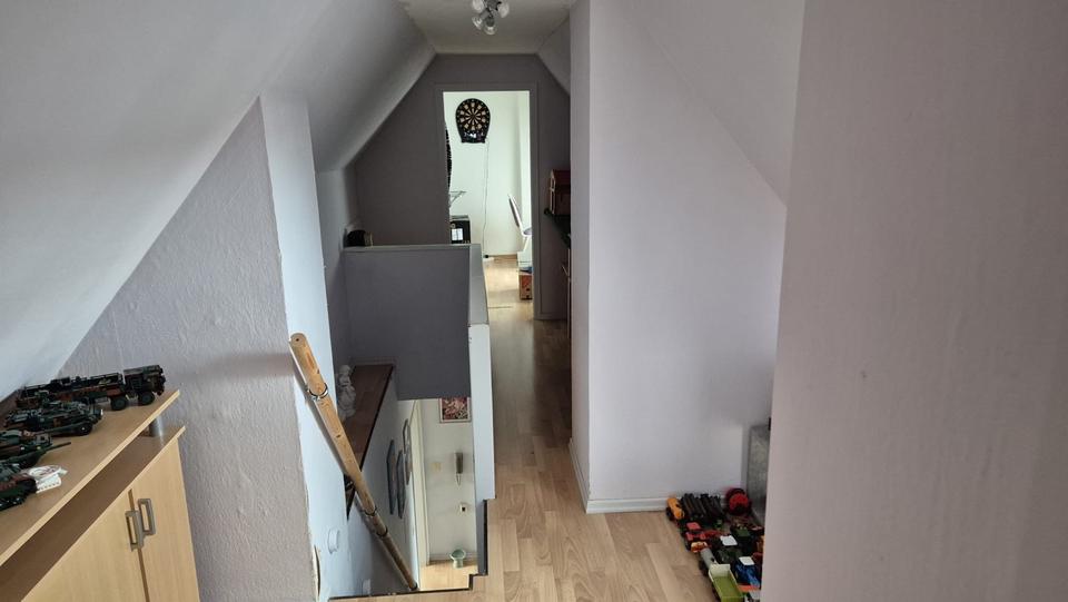 Etagenwohnung Felsberg - 4 Zimmer, 79 m&sup2;, 900&euro; | Angebot:25239514