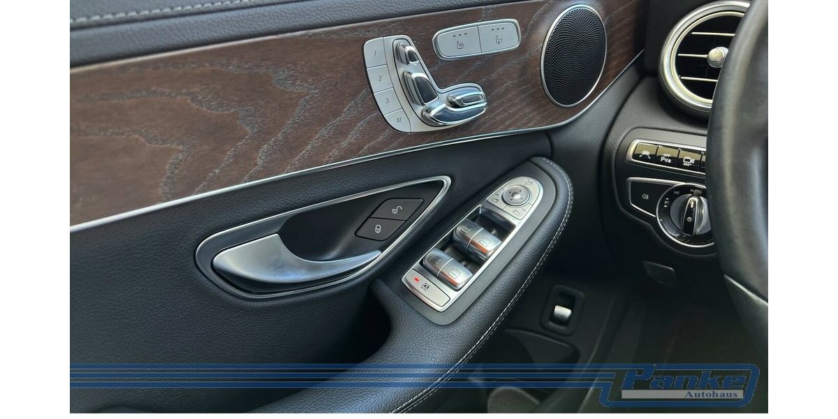 Mercedes-Benz C 250 C -Klasse*LED*Navi*R+F-Cam*Leder*Belüftete 87.057 km 19.980 € Berlin 13187