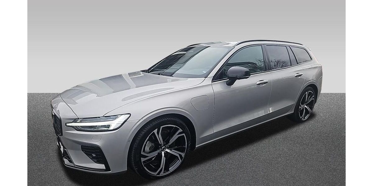 Volvo V60 26.368 km 38.998 € Chemnitz OT Röhrsdorf 09247