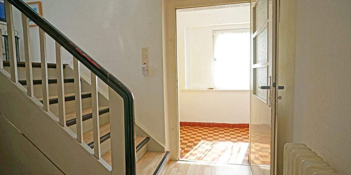 Doppelhaushälfte Kaufungen / Oberkaufungen Oberkaufungen - 7 Zimmer, 202 m&sup2;, 280.000&euro; | Angebot:25139920