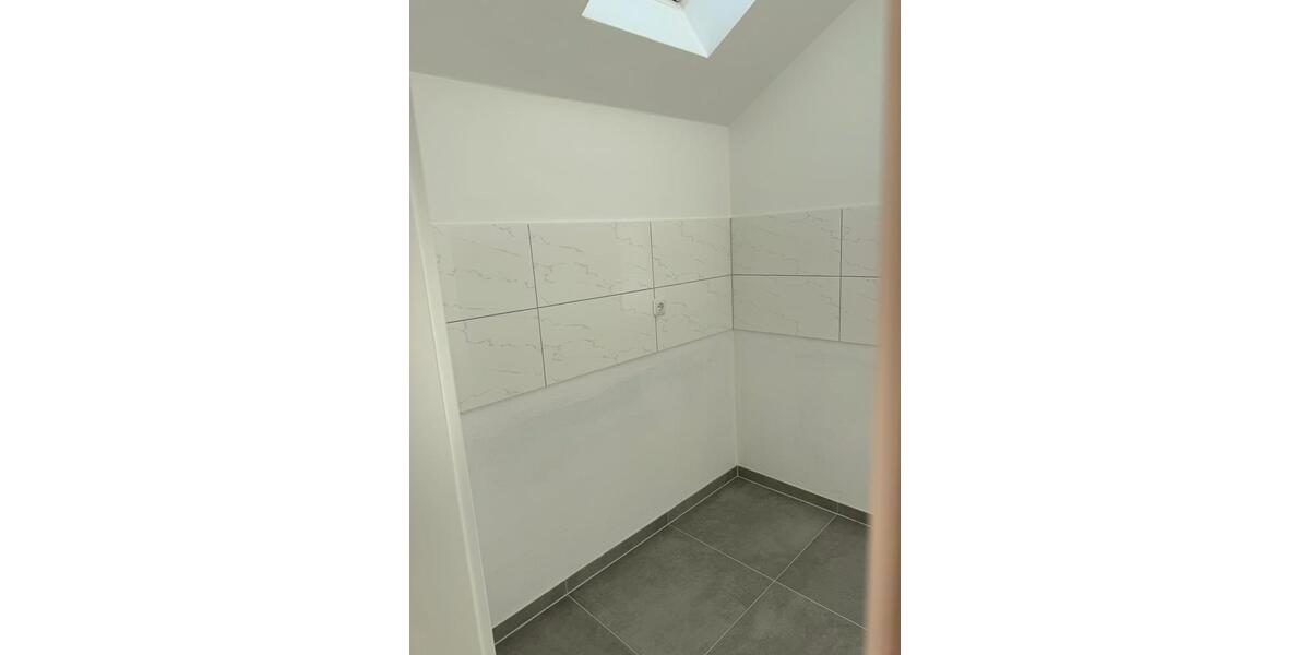 Dachgeschoßwohnung Rosenheim Egarten - 1 Zimmer, 35 m&sup2;, 750&euro; | Angebot:26124383