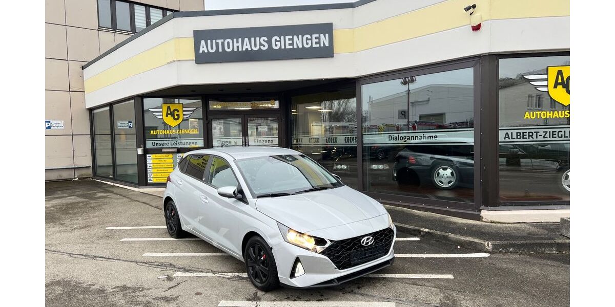 Hyundai i20 128.432 km 8.999 &euro; Giengen 89537