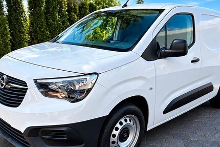 Opel Combo 188.000 km 7.999 &euro; München 81243
