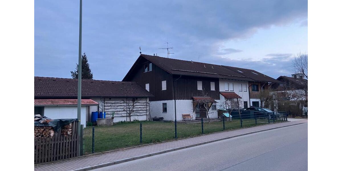 Reihenhaus Hohenlinden - 8 Zimmer, 166 m&sup2;, 2.500&euro; | Angebot:26017017