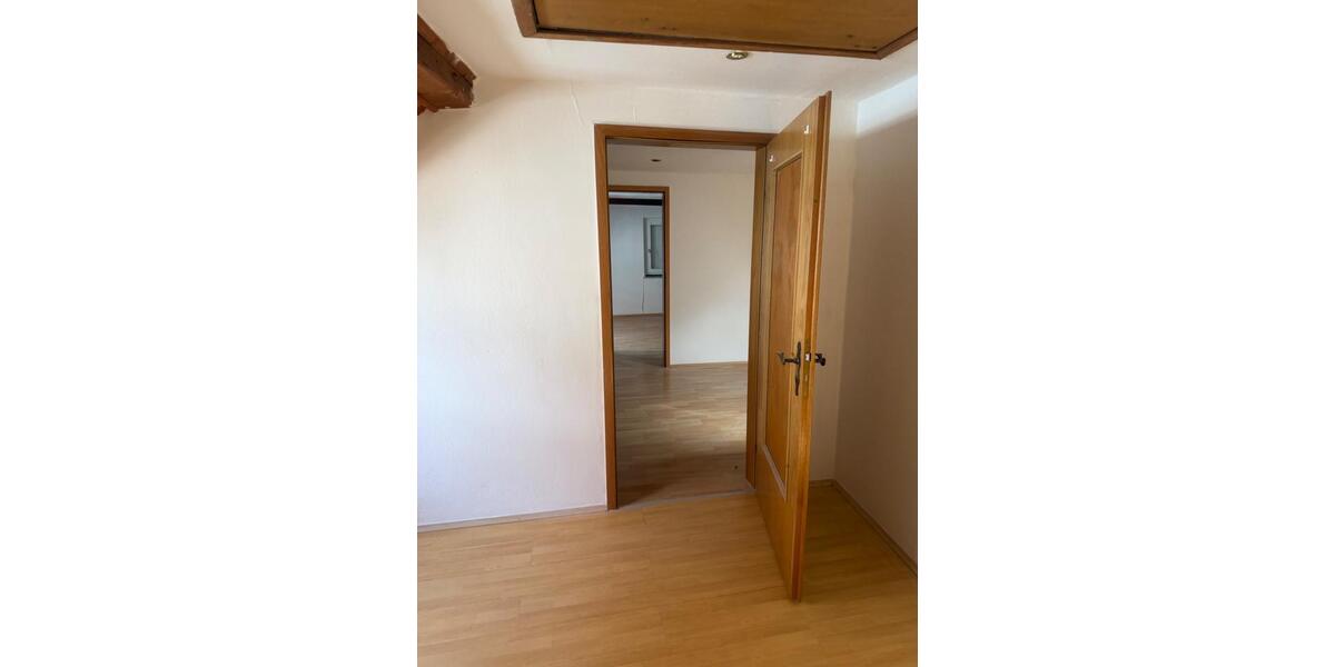 Einfamilienhaus Roding - 5 Zimmer, 120 m&sup2;, 139.000&euro; | Angebot:26545627