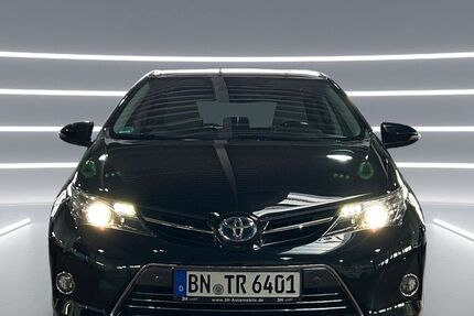 Toyota Auris 164.780 km 14.990 &euro; Troisdorf 53842