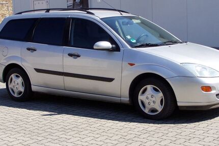 Ford Focus 145.200 km 1.800 € Halle 06120