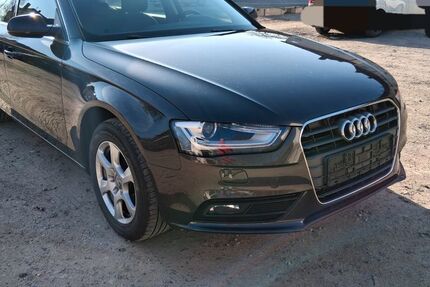 Audi A4 173.000 km 7.990 &euro; Weiden 92637