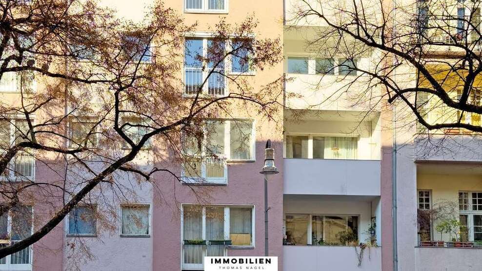 Wohnung zum Kaufen in Berlin-Wilmersdorf 200.000 € 31 m²