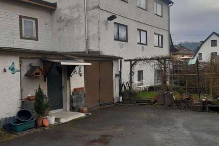 Haus Steinach - 8 Zimmer, 146 m&sup2;, 300&euro; | Angebot:27286995