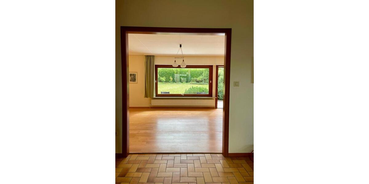 Bungalow Weilrod - 3 Zimmer, 120 m&sup2;, 350.000&euro; | Angebot:26719958