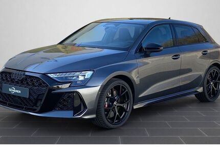 Audi RS3 2.990 km 67.490 &euro; Saarbrücken 66115
