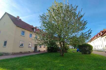 Haus Bad Lauchstädt - 12 Zimmer, 200 m&sup2;, 230.000&euro; | Angebot:26675563