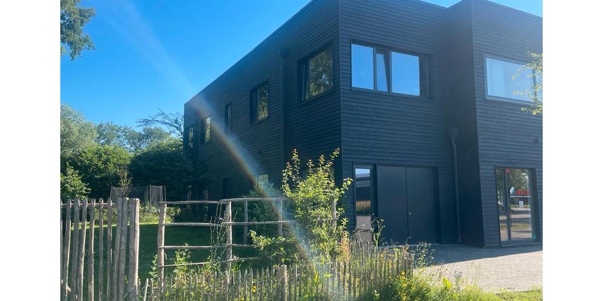 Einfamilienhaus Barmstedt - 10 Zimmer, 400 m&sup2;, 749.000&euro; | Angebot:27008825
