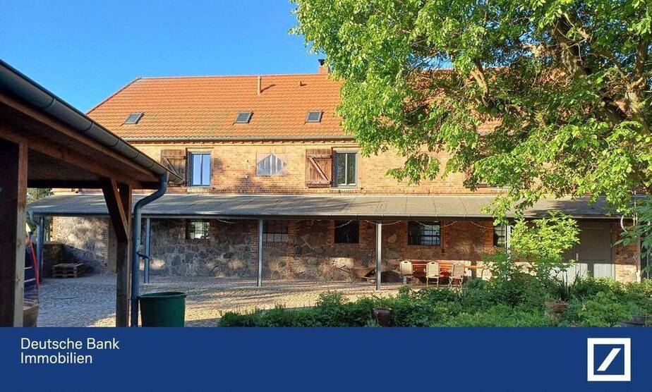 Modernisiertes Wohnhaus mit Werkstatt oder Atelier - Im Denkmal wohnen und arbeiten