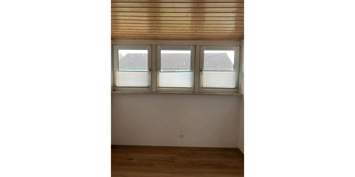 Dachgeschoßwohnung Lichtenfels - 4 Zimmer, 85 m&sup2;, 150.000&euro; | Angebot:26057932